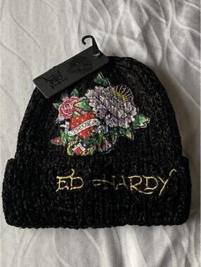 NWT Ed Hardy Women’s Hat Heart And Roses , Golden Logo Black/Grey